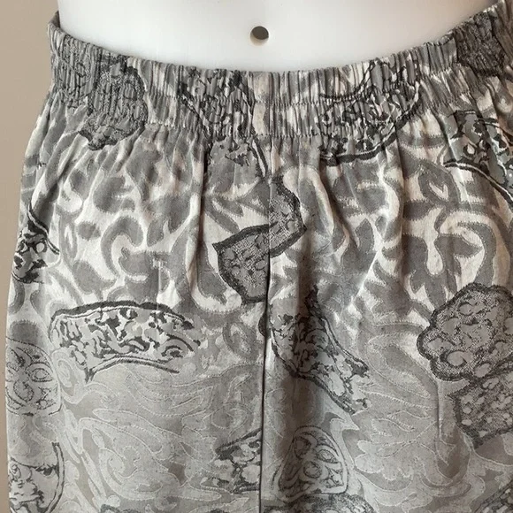 Lindor Patterned Skirt - Picture 5 of 9